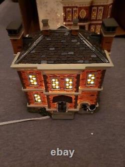 DEPT 56 Downton Abbey Series The Dower House 4043909 Box Damage See pics