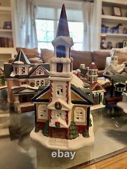 Department 56 Dickens Christmas Village 16 Piece Set