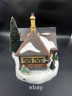 Department 56-Dickens Village- London Skating Club 58700 Tested