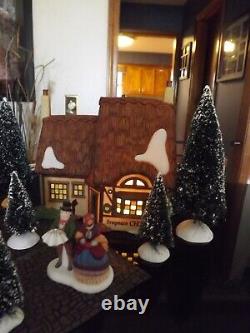 Department 56, Dickens' Village, Manchester Square, 25 pc-pre-owned