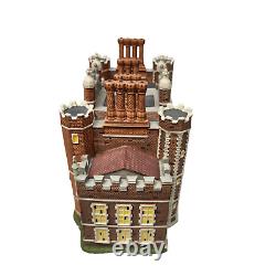 Department 56 Dickens Village Series Hampton Court 6000581 IOB