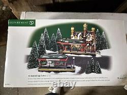 Department 56 Dickens Village Series OLD QUEENSBRIDGE STATION Set