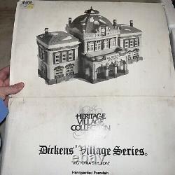Department 56 Dickens Village Series Victoria Station Vintage with Original box