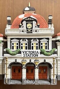 Department 56 Dickens Village VICTORIA STATION With Original Box Retired