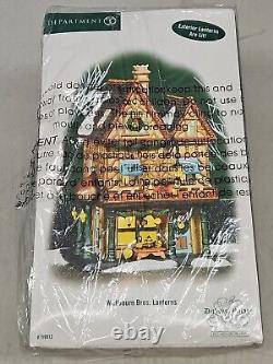 Department 56 Dickens Village WELLBOURN BROS. LANTERNS RETIRED NEW NIP SEALED