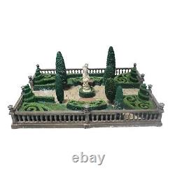 Department 56, Formal Gardens, Dickens Village (58551) Worn Box