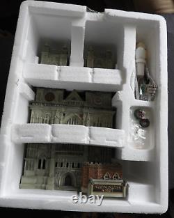 Department 56 WESTMINSTER ABBEY Dickens Village Series 56 58517 withlight & Box