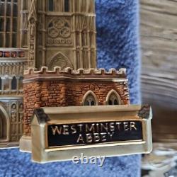 Department 56 Westminister Abbey Dickens Village #58517 Retired 2002 Good, Light