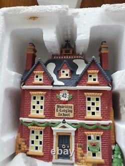 Department 56 dickens village heritage collection