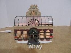 Dept. 56 Dickens Series 2002 Regent Street Coffeehouse #56.58507 Mint