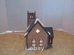 Dept. 56 Dickens Village 1986 Norman Church 1575/3500 HTF