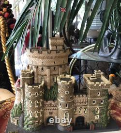 Dept 56 Dickens Village Historical Landmark Series Windsor Castle