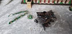 Dept 56 Dickens Village Kensington Palace Complete Great Condition With Box