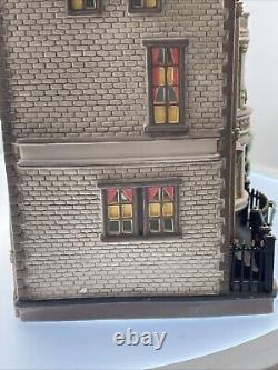 Dept 56 Dickens' Village Mulberrie Court #58345 Christmas Building With Light