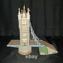 Dept 56 Dickens' Village Series Tower Bridge of London #58705 special edition
