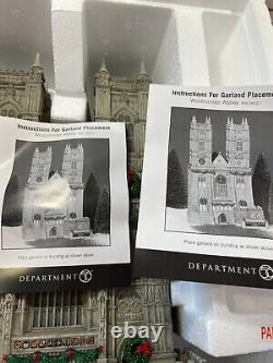 Dept 56 Dickens Village WESTMINSTER ABBEY in Box with Foam 5851-7 with Garland