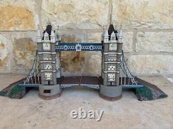 Dept 56 Historical Landmark Dickens Series Tower Bridge of London 58721