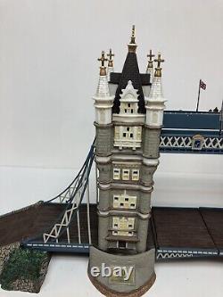 Dept 56 Tower Bridge Of London Special Edition see pics