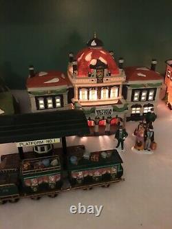 Dickens village department 56 Collection