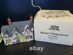Dickens village series (Set of 12) great condition Displays