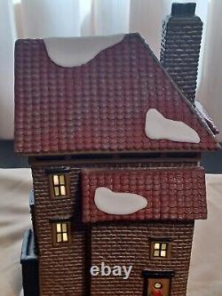 Mary Margaret's Fine Dresses Department 56 Dickens Village 6011398 + Accessory