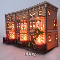 Mulberrie Court Dickens Village Department 56 Christmas Ceramic Lighted Painted